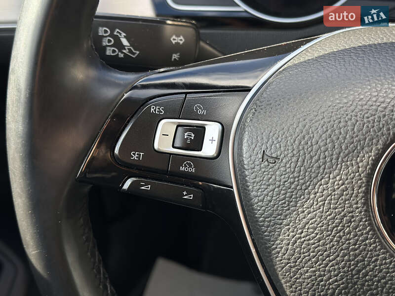 Универсал Volkswagen Passat 2015 в Шептицькому фото 34 Универсал Volkswagen Passat 2015 в Шептицькому