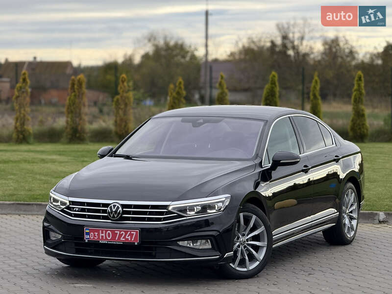 Volkswagen Passat 2022