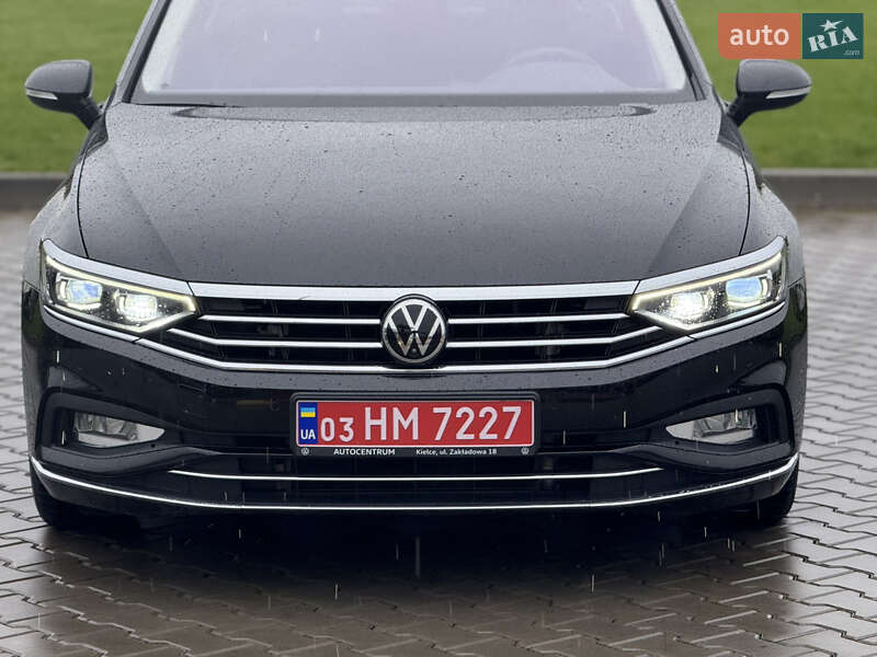 Седан Volkswagen Passat 2020 в Луцьку