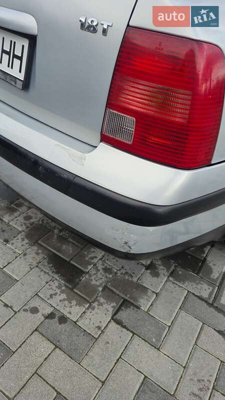 Седан Volkswagen Passat 1999 в Полтаве