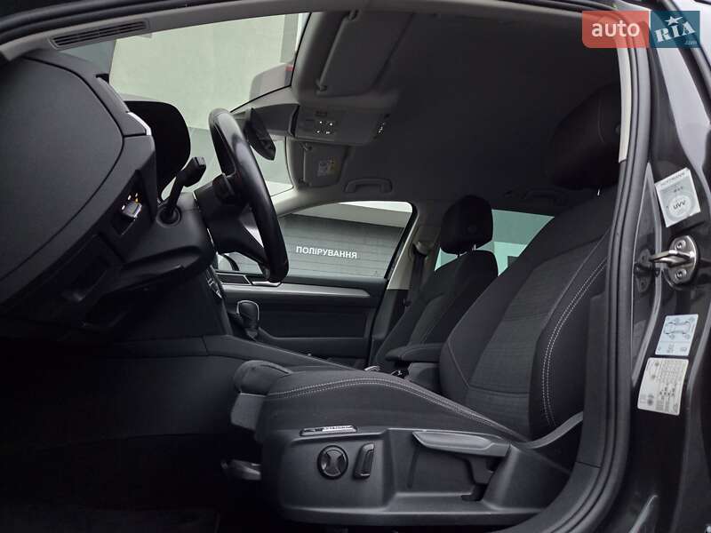 Универсал Volkswagen Passat 2021 в Виннице фото 117 Универсал Volkswagen Passat 2021 в Виннице