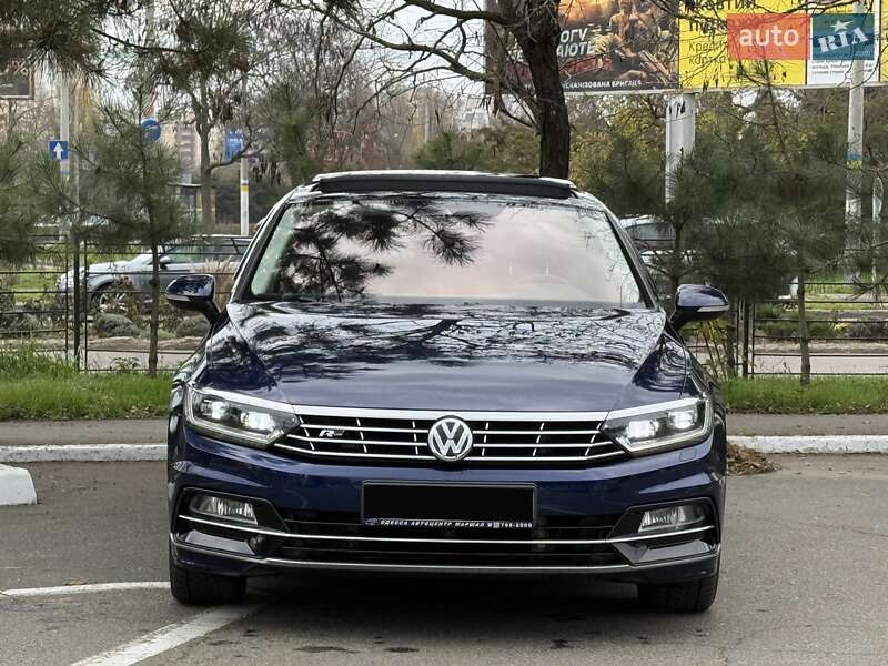 Седан Volkswagen Passat 2018 в Одессе