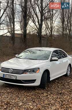 Седан Volkswagen Passat 2013 в Хмельницком