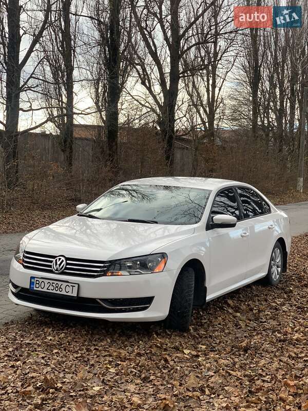 Седан Volkswagen Passat 2013 в Хмельницком