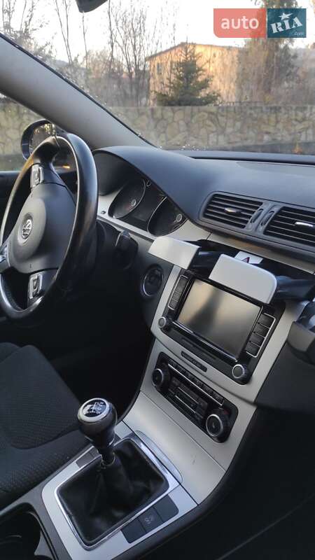 Универсал Volkswagen Passat 2010 в Калуше