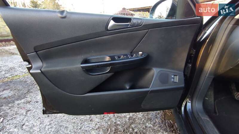 Универсал Volkswagen Passat 2010 в Калуше