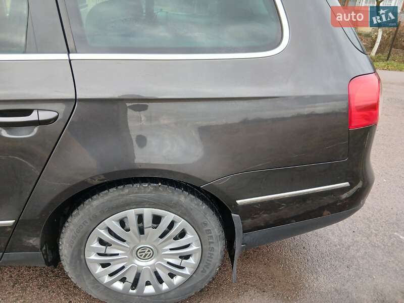 Универсал Volkswagen Passat 2006 в Калуше