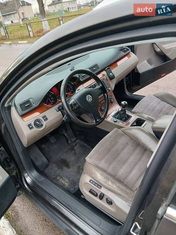 Универсал Volkswagen Passat 2006 в Калуше
