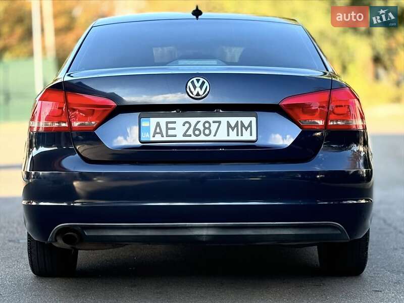 Седан Volkswagen Passat 2013 в Львове