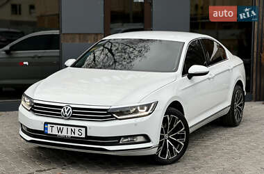 Седан Volkswagen Passat 2016 в Одесі