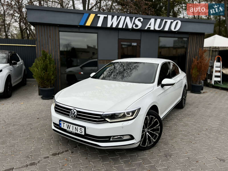 Седан Volkswagen Passat 2016 в Одессе