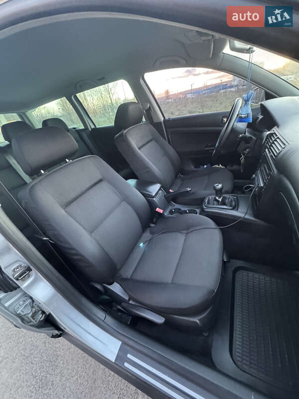 Универсал Volkswagen Passat 2003 в Житомире