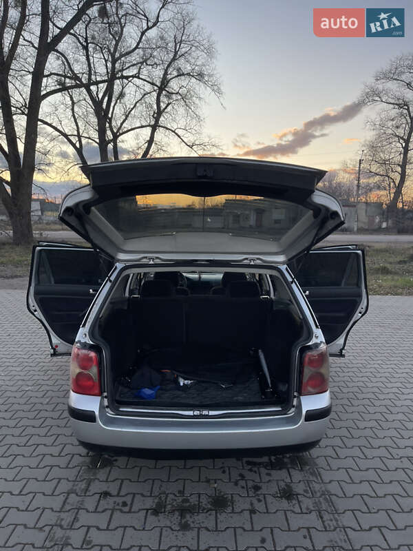 Універсал Volkswagen Passat 2003 в Коростені