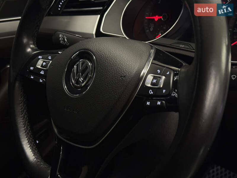 Универсал Volkswagen Passat 2015 в Николаеве
