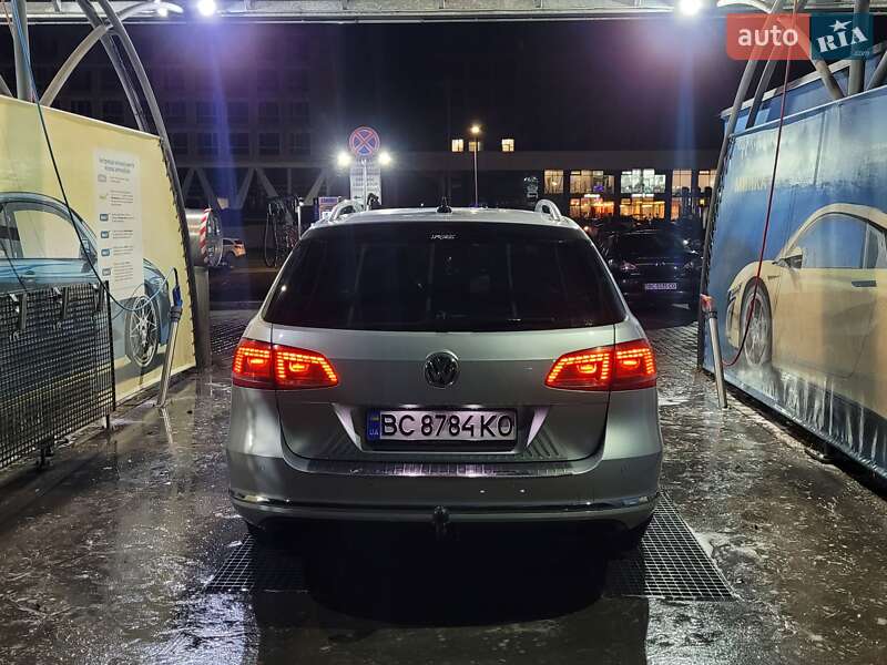 Универсал Volkswagen Passat 2012 в Львове