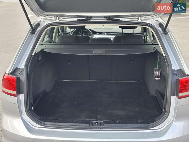 Универсал Volkswagen Passat 2017 в Житомире