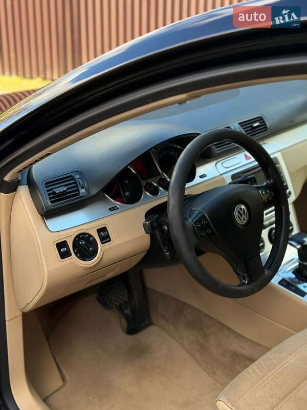 Универсал Volkswagen Passat 2008 в Стрые