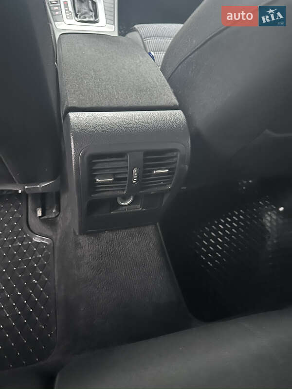 Універсал Volkswagen Passat 2012 в Івано-Франківську