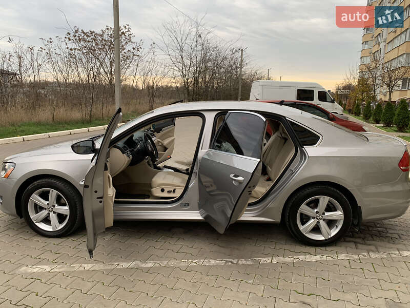 Седан Volkswagen Passat 2012 в Одесі
