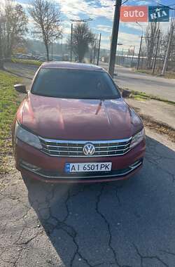 Седан Volkswagen Passat 2018 в Киеве
