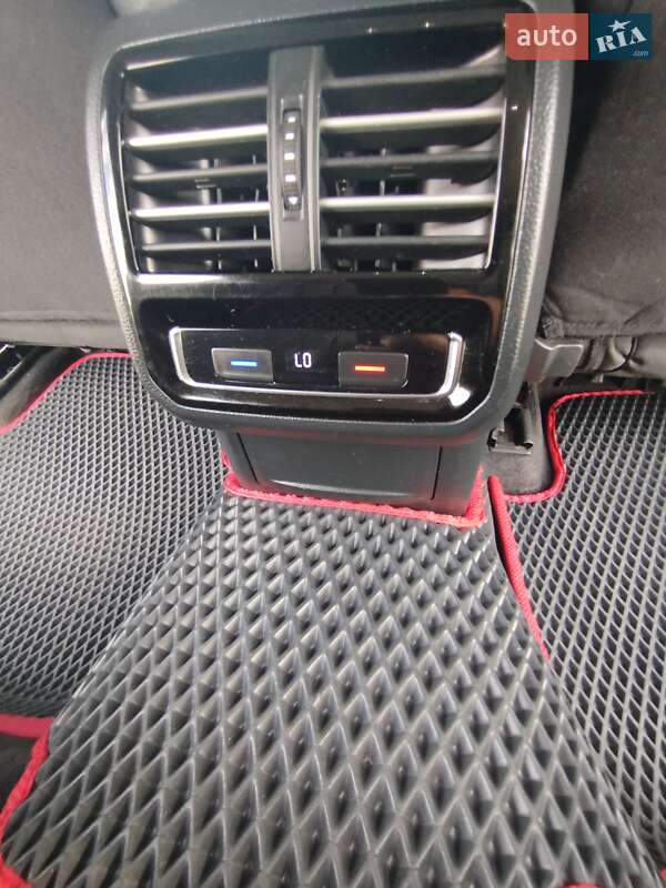 Универсал Volkswagen Passat 2015 в Ивано-Франковске