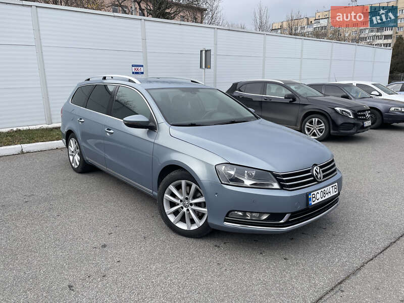 Универсал Volkswagen Passat 2013 в Львове