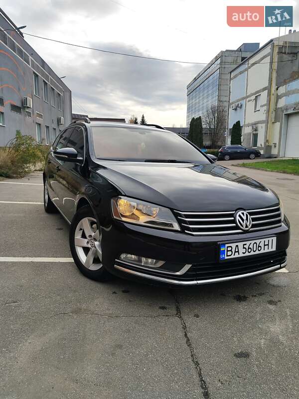 Универсал Volkswagen Passat 2011 в Кропивницком