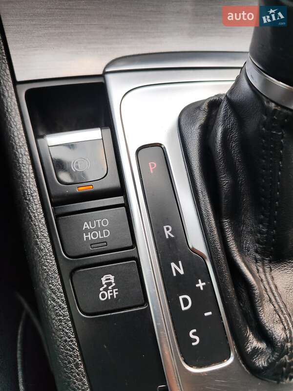 Универсал Volkswagen Passat 2011 в Кропивницком