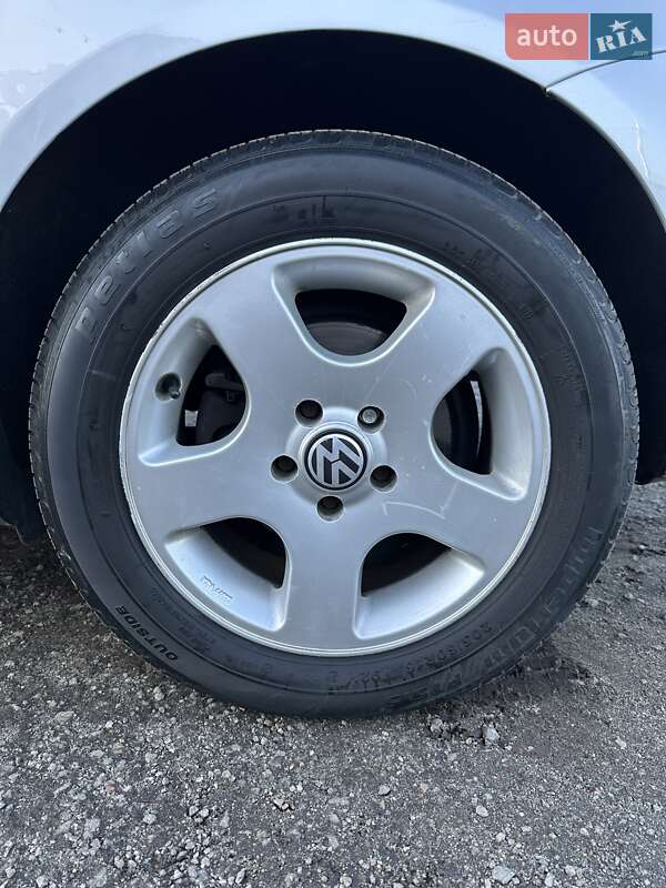 Универсал Volkswagen Passat 2010 в Белогородке