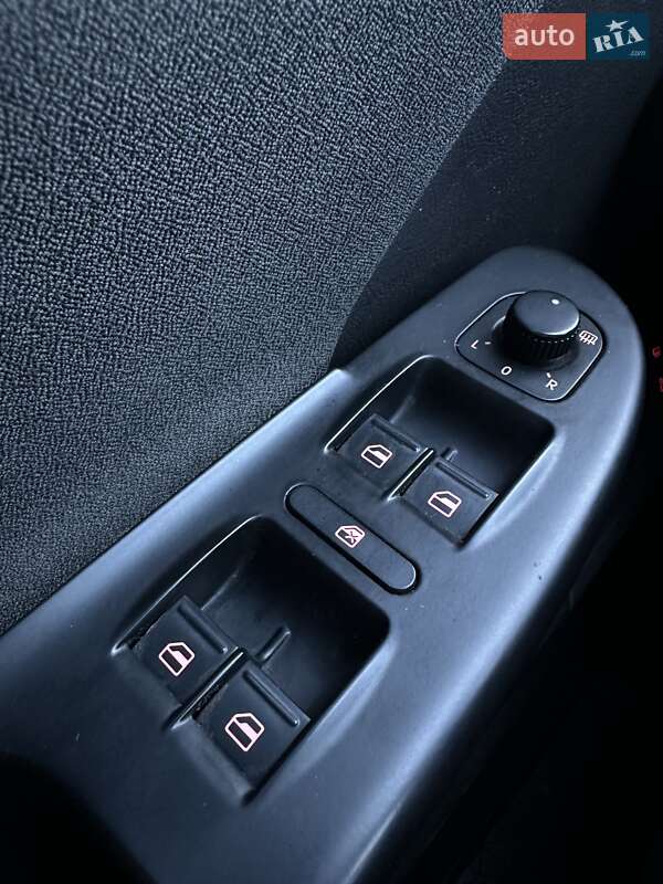 Универсал Volkswagen Passat 2010 в Белогородке