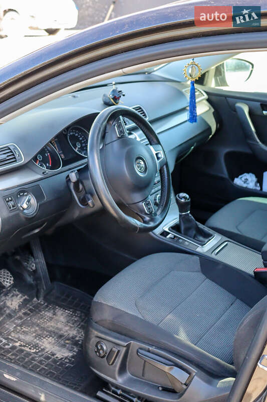 Универсал Volkswagen Passat 2013 в Львове