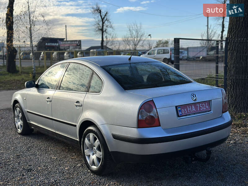 Седан Volkswagen Passat 2003 в Виннице