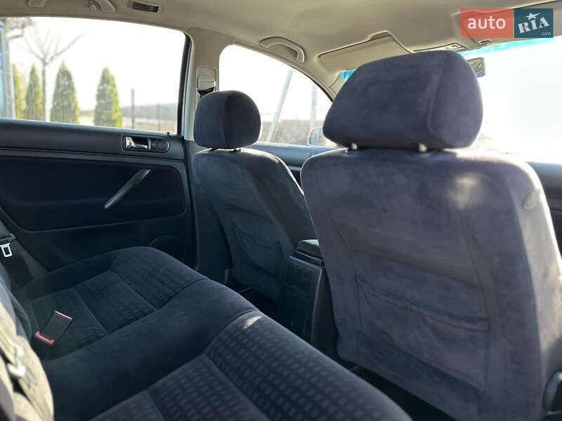 Седан Volkswagen Passat 2003 в Виннице