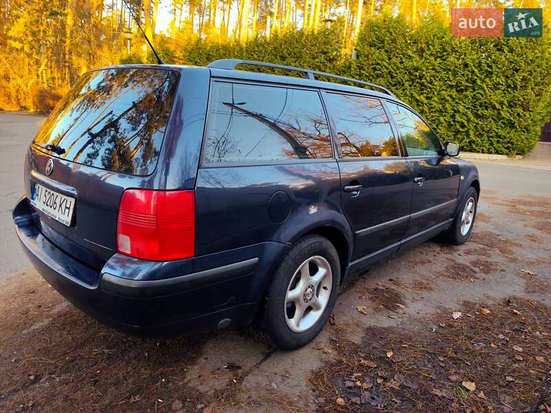 Универсал Volkswagen Passat 1999 в Буче