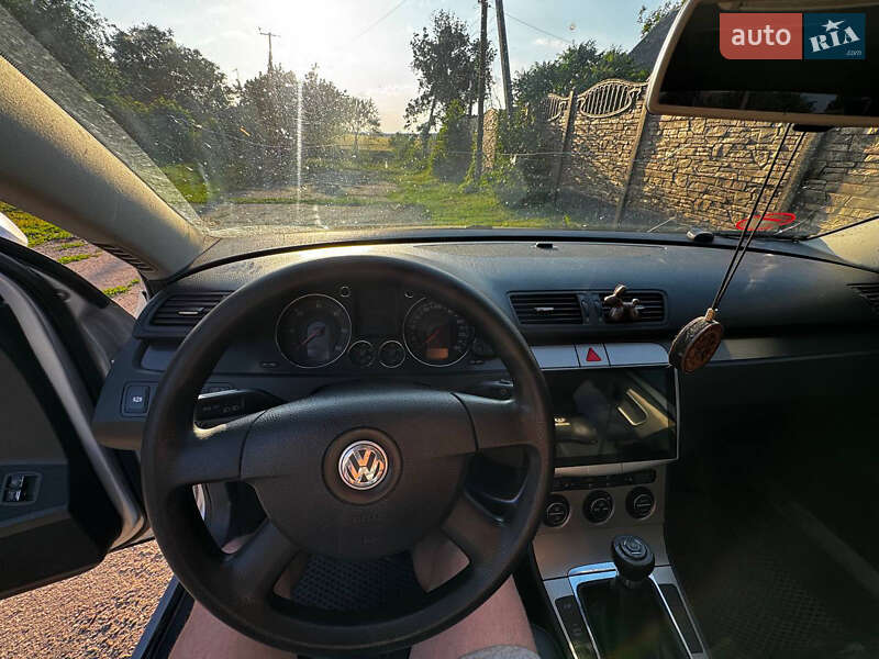 Седан Volkswagen Passat 2006 в Харькове