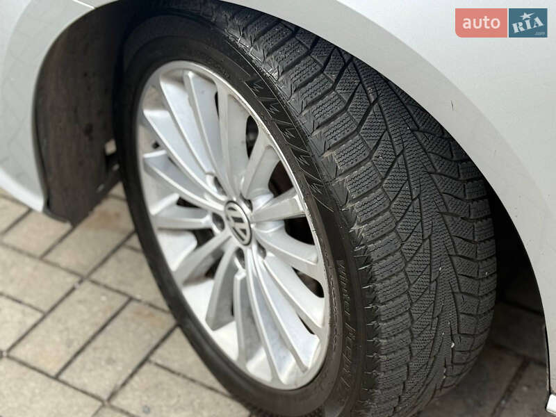 Седан Volkswagen Passat 2015 в Марганце фото 14 Седан Volkswagen Passat 2015 в Марганце