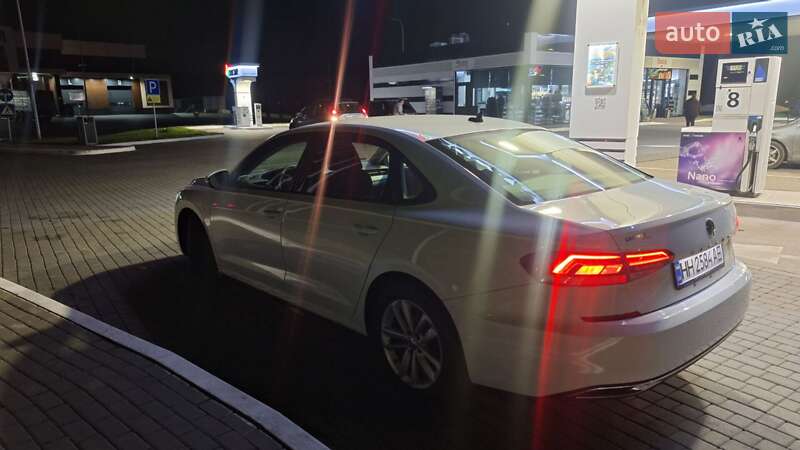 Седан Volkswagen Passat 2021 в Одессе