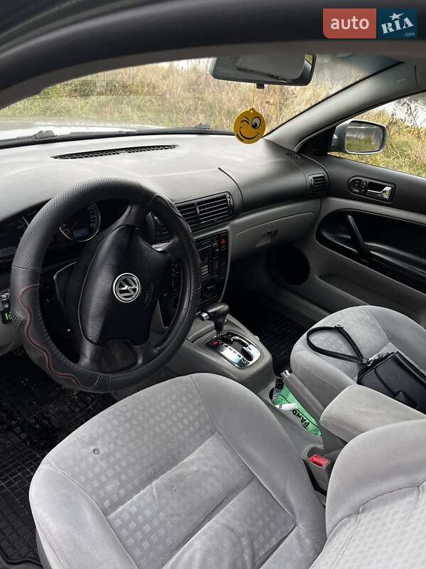 Седан Volkswagen Passat 2002 в Брацлаве