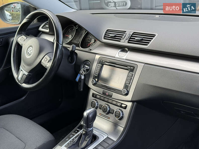 Универсал Volkswagen Passat 2014 в Стрые