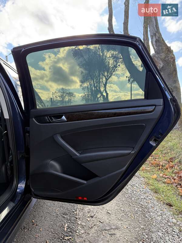 Седан Volkswagen Passat 2014 в Тернополе фото 24 Седан Volkswagen Passat 2014 в Тернополе