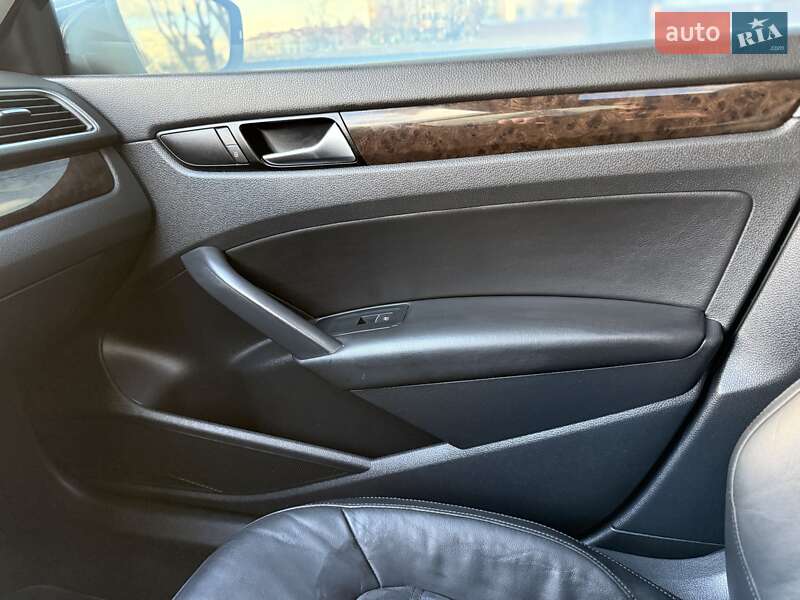 Седан Volkswagen Passat 2014 в Тернополе фото 29 Седан Volkswagen Passat 2014 в Тернополе
