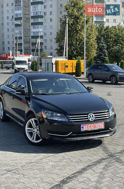 Седан Volkswagen Passat 2014 в Луцке
