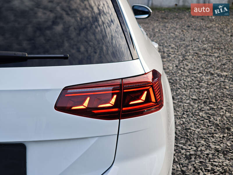 Универсал Volkswagen Passat 2021 в Луцке фото 16 Универсал Volkswagen Passat 2021 в Луцке