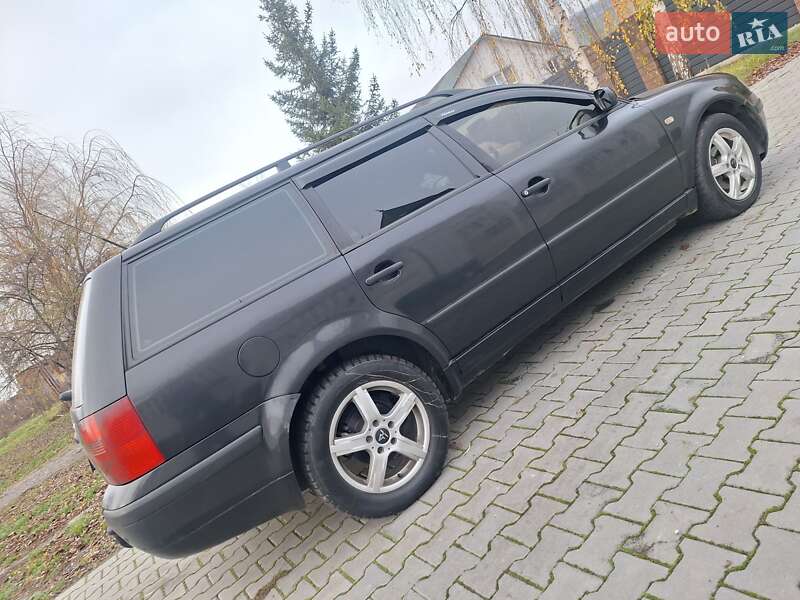 Универсал Volkswagen Passat 1998 в Черновцах