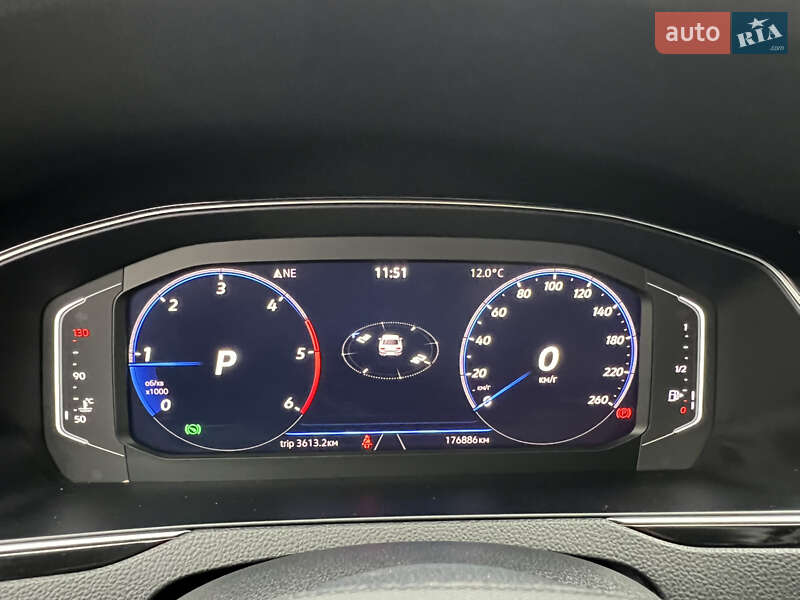 Седан Volkswagen Passat 2021 в Дрогобыче