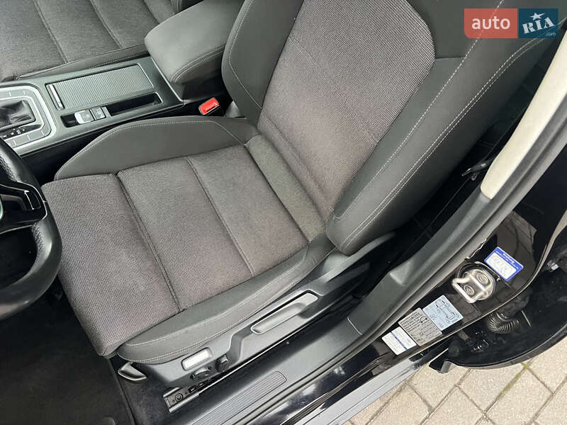 Универсал Volkswagen Passat 2019 в Хмельницком фото 16 Универсал Volkswagen Passat 2019 в Хмельницком