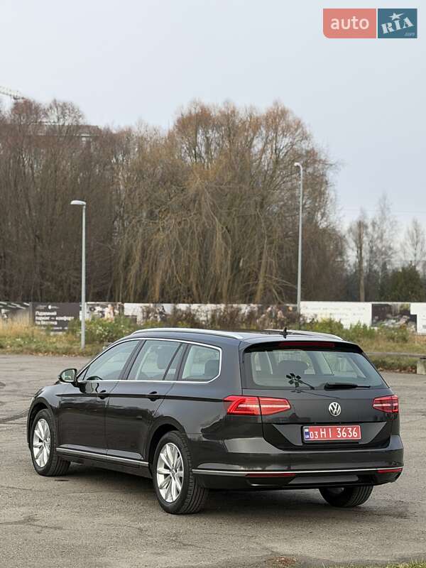 Універсал Volkswagen Passat 2018 в Львові