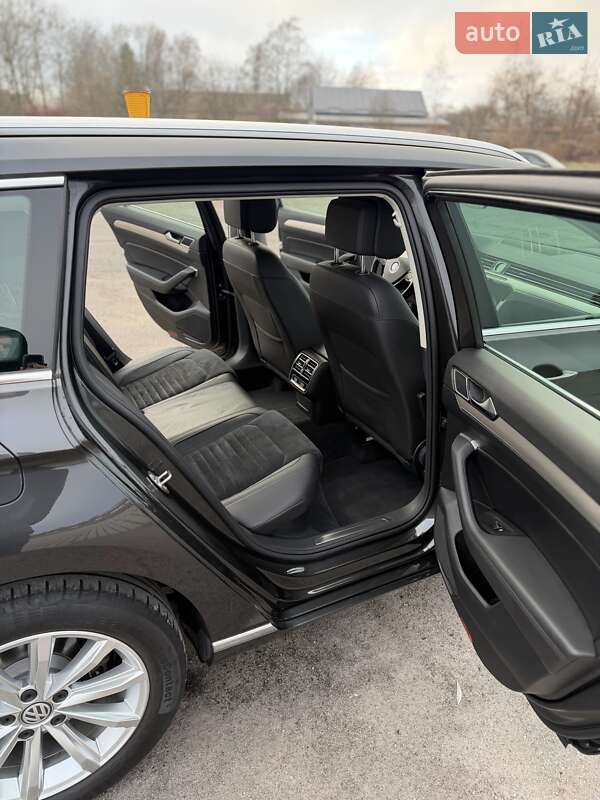 Універсал Volkswagen Passat 2018 в Львові