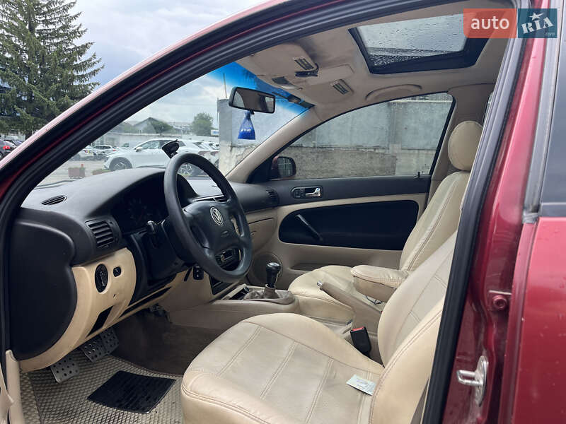 Седан Volkswagen Passat 1998 в Луцке