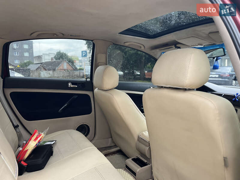 Седан Volkswagen Passat 1998 в Луцке